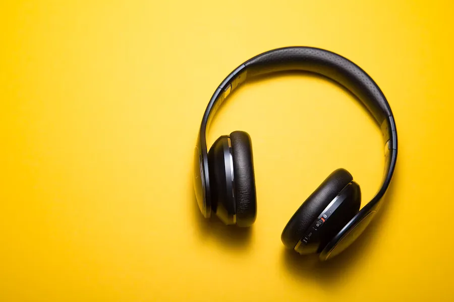 Halo Studio Over-Ear
